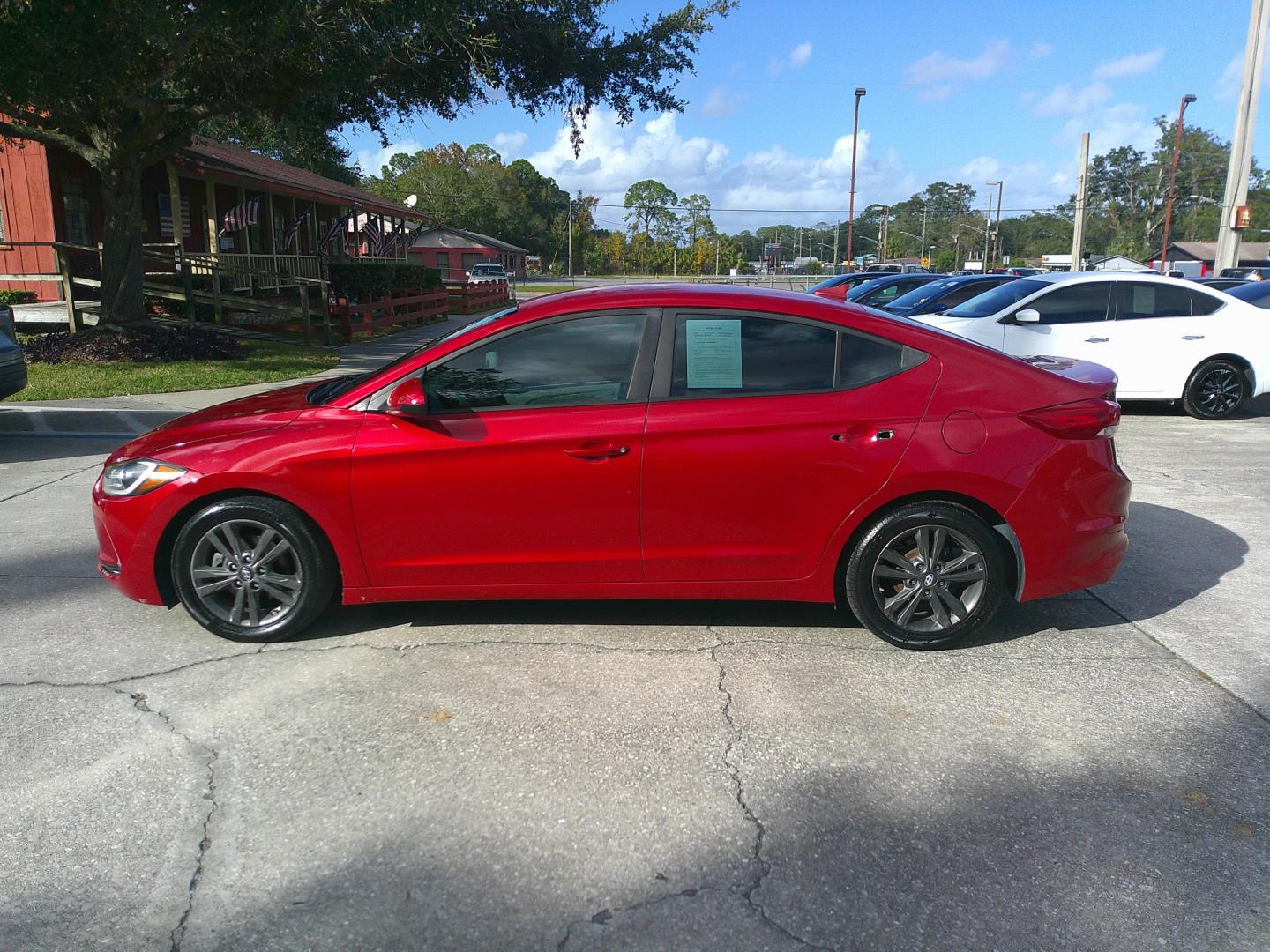 2017 RED HYUNDAI ELANTRA LIMITED; SE (5NPD84LF2HH) , located at 1200 Cassat Avenue, Jacksonville, FL, 32205, (904) 695-1885, 30.302404, -81.731033 - Photo#1